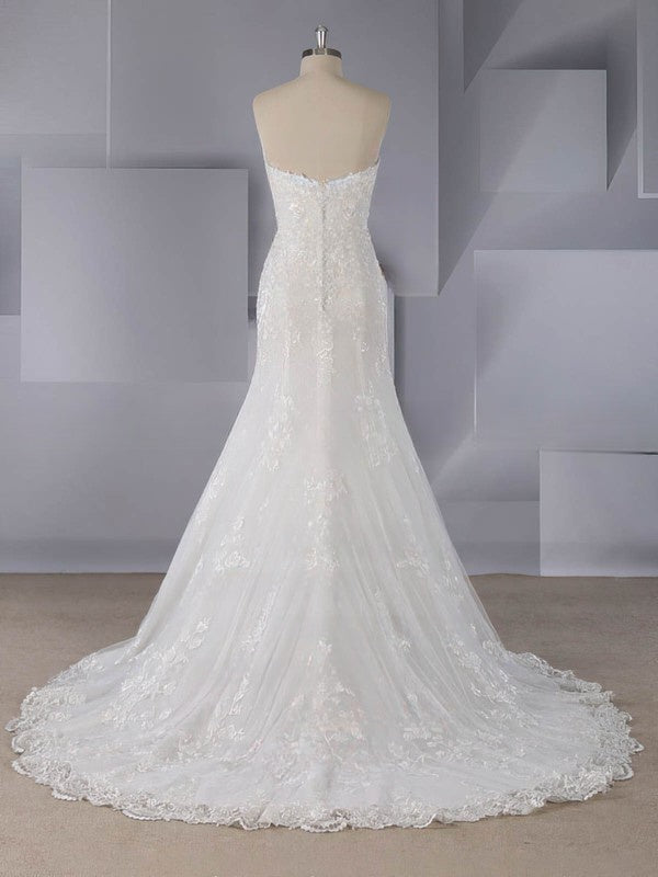 Beautiful Trumpet/Mermaid Sweetheart Tulle Wedding Dress with Appliques Lace