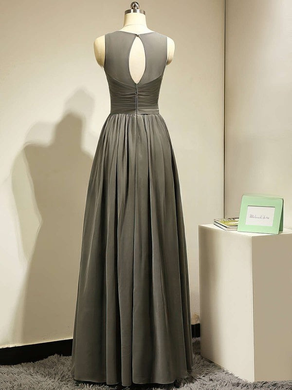 Elegant Gray Chiffon Tulle Bridesmaid Dress with Scoop Neck and Floor-length Ruffles