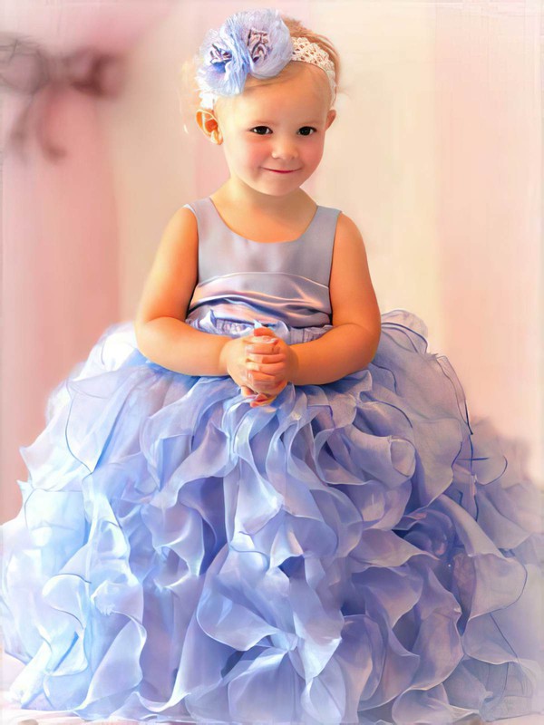 Organza Floor-length Flower Girl Dresses with a Ball Gown Scoop Neck