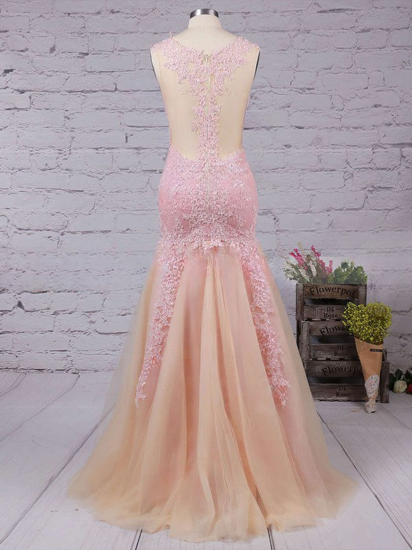 V-Neck Tulle Prom Dress with Lace Appliques for Trumpet/Mermaid Look