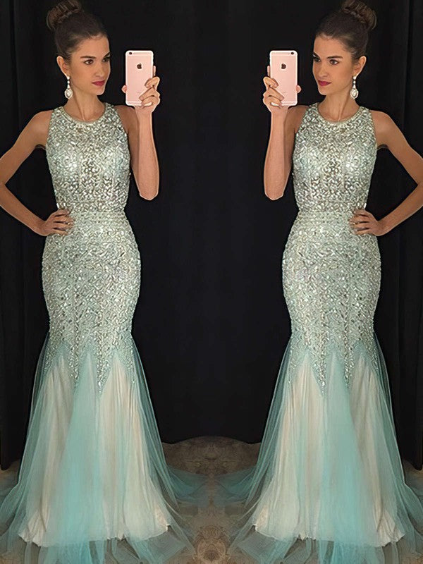 Gorgeous Trumpet/Mermaid Scoop Neck Tulle Prom Dress with Beading