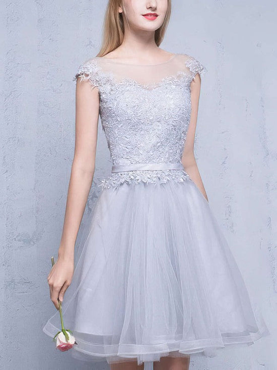 A-line Scoop Neck Tulle Prom Dress with Lace Appliques