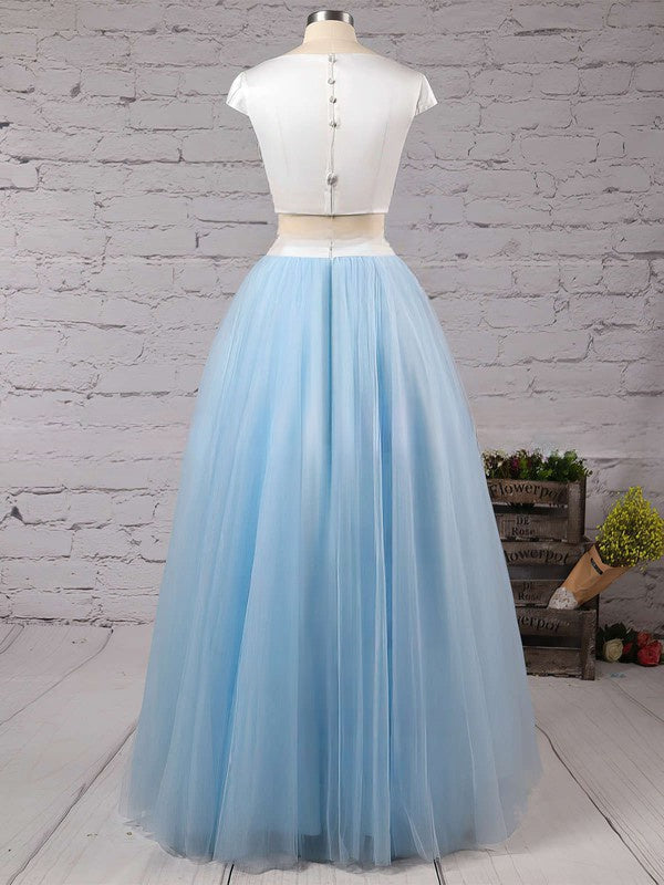 Gorgeous Ball Gown Prom Dress with Scoop Neck and Satin Tulle Floor-length