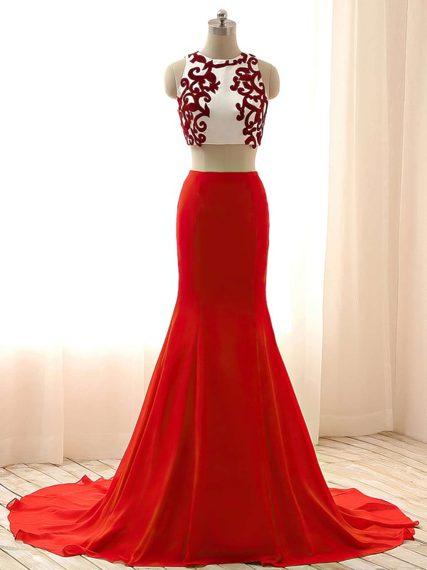 Glamorous Trumpet/Mermaid Scoop Neck Prom Dress with Chiffon Sweep Train and Appliques Lace