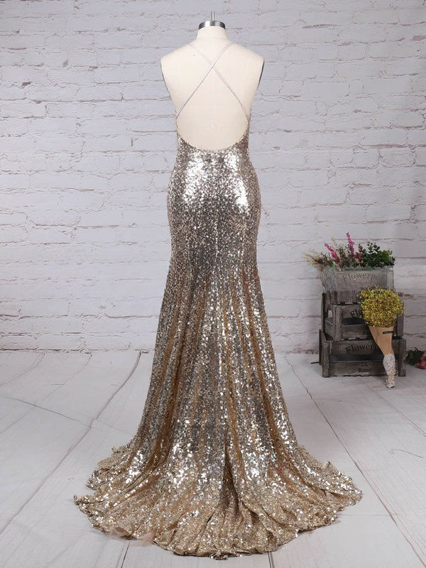 Glamorous V-neck Trumpet/Mermaid Sequined Prom Dress with Sweep Train