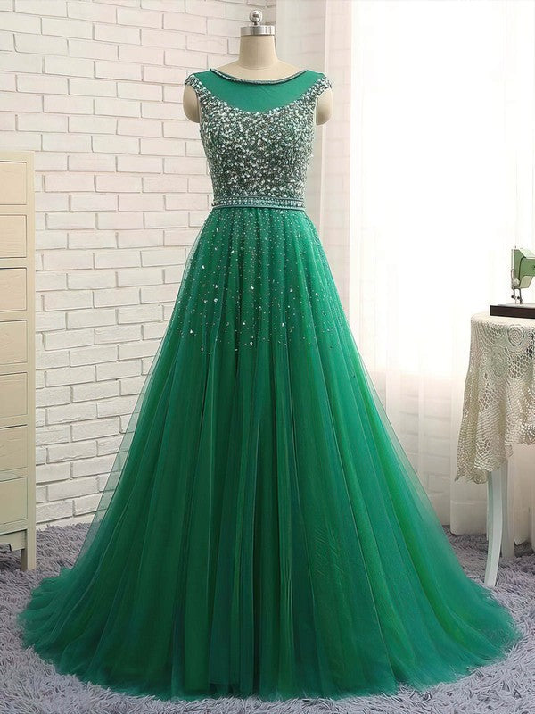 Stunning Ball Gown with Scoop Neck and Beading for Prom