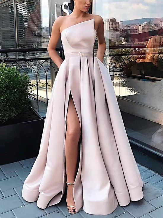 Elegant Ball Gown Princess Floor-length Prom Dress with Satin Sashes and Ribbons