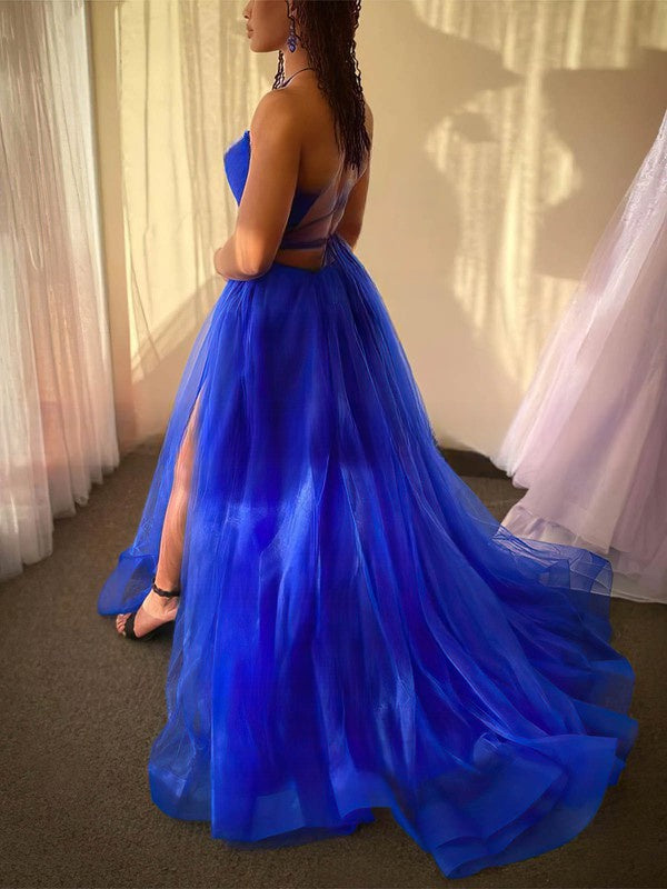 V-neck Tulle Prom Dresses with Ruffles and Princess Sweep Train