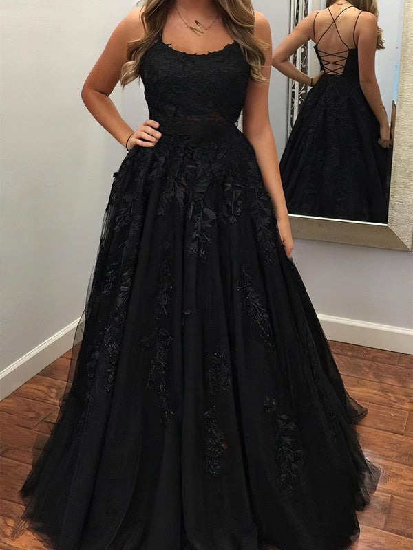 Scoop Neck Tulle Prom Dress with Appliques and Lace Sweep Train